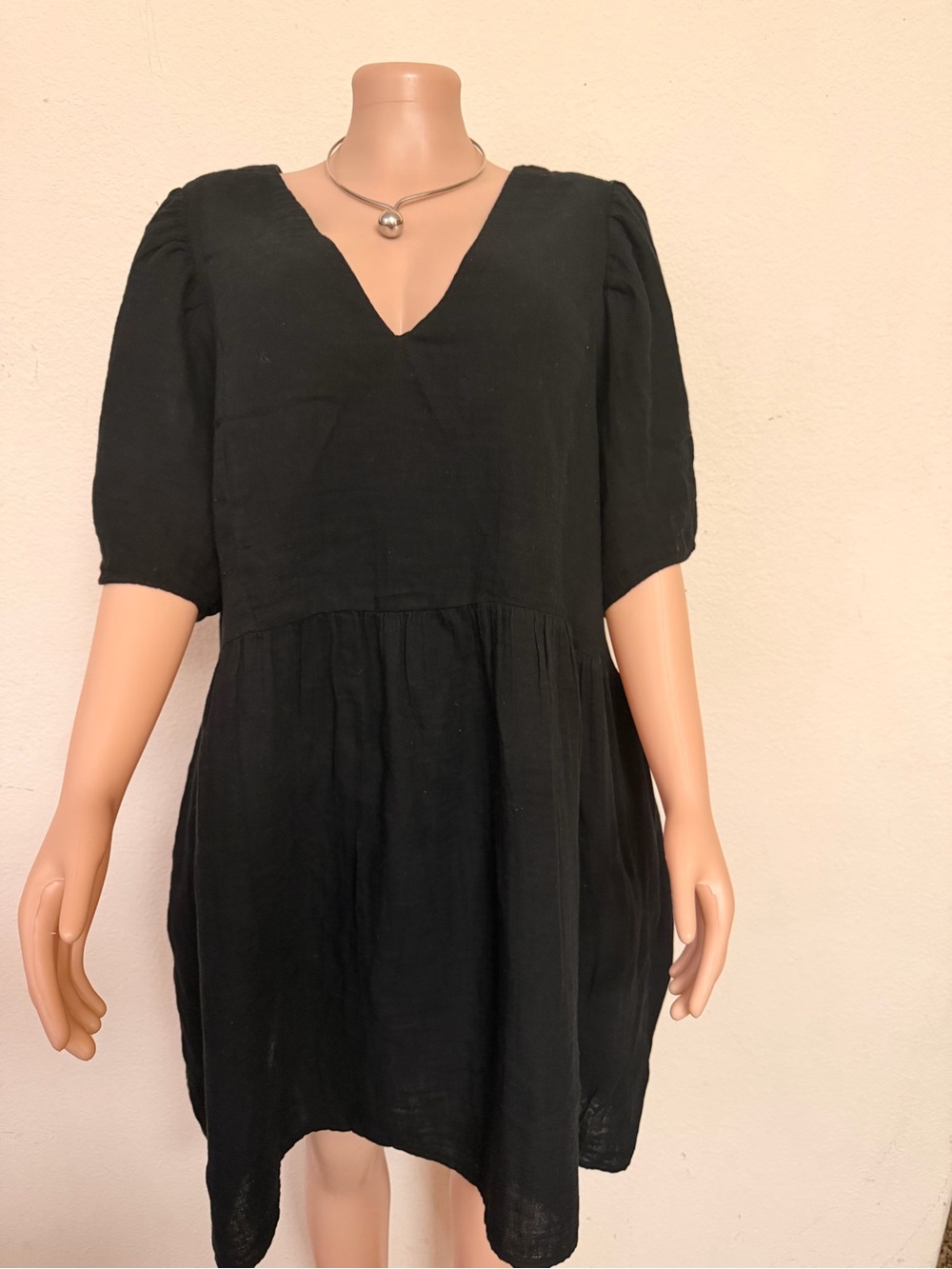 Old Navy Black V-Neck Mini Dress
